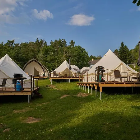 Роскошный шатер Glamping Слапы